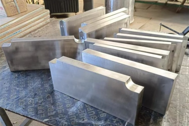 眉山不锈钢包铅件